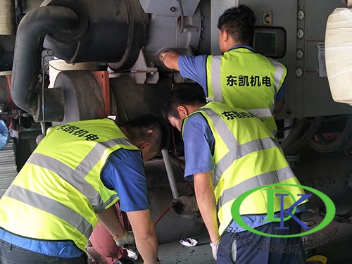 堃霖空調(diào)螺桿機維修